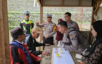 Polres Probolinggo Tes Urine Sopir Jeep dan Bus Wisata Untuk Keamanan Wisatawan Bromo*