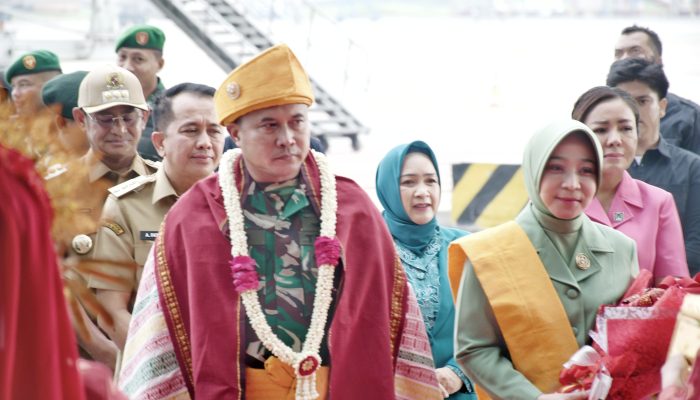 Pj Gubernur Sumut Agus Fatoni Sambut Kedatangan Pangdam I/BB Mayjen TNI Rio Firdianto