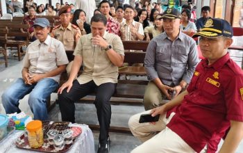 Pj Bupati Bondowoso Kunjungi Gereja di Bondowoso 