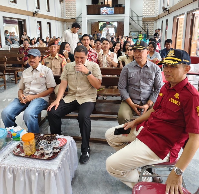 Pj Bupati Bondowoso Kunjungi Gereja di Bondowoso 