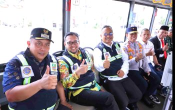 Pemkab Bekasi Resmi Luncurkan 15 Unit Bus Trans Wibawamukti Koridor Satu