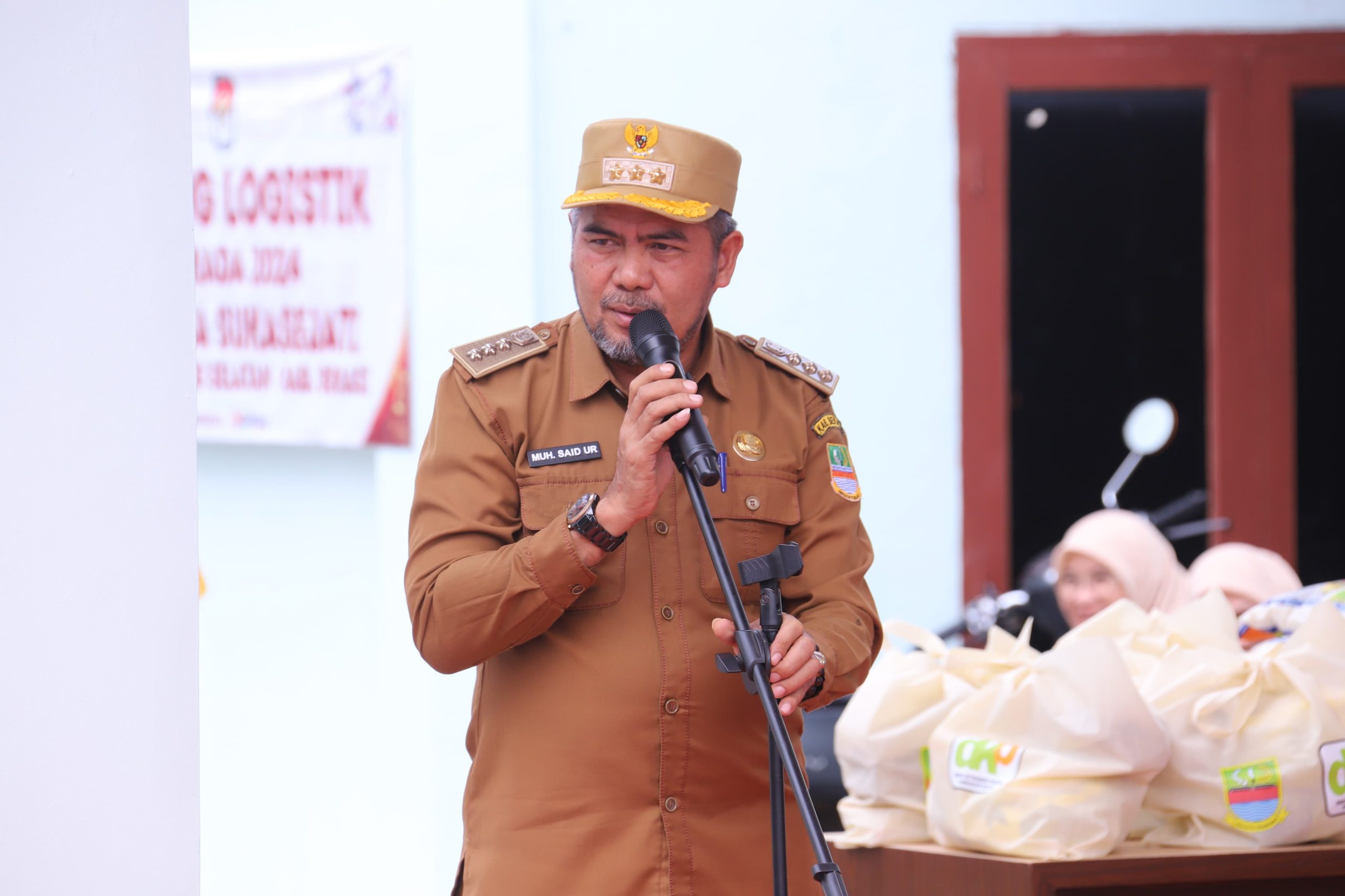 Pemkab Bekasi Salurkan 850 Paket Pangan Murah di Cikarang Selatan