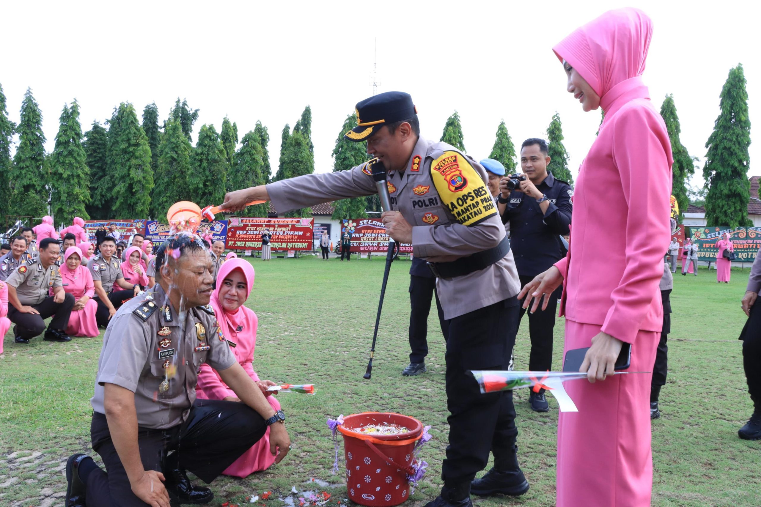 48 Personel Polres Lampung Utara Menerima Kenaikan pangkat Setingkat Lebih Tingi