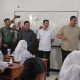 “Pj Walikota Cimahi Dampingi Menpora Ri Tinjau Langsung Tempat Distribusi MBG Di Yayasan Arara Visi Hijau”