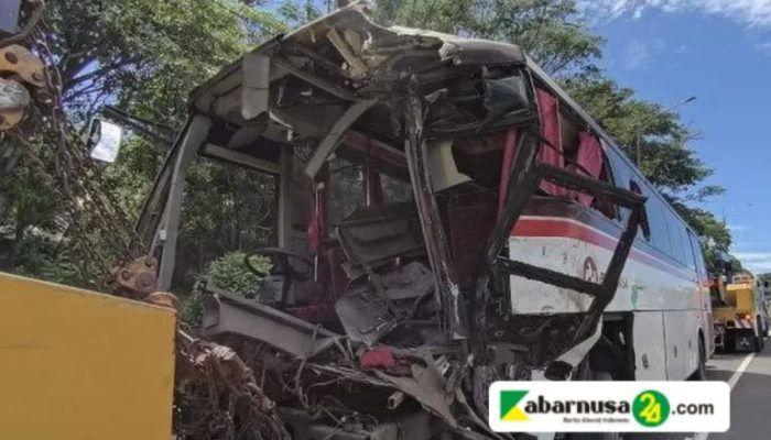 Truk Tak Kuat Menanjak Sebabkan Kecelakaan Beruntun di Tol Cipularang