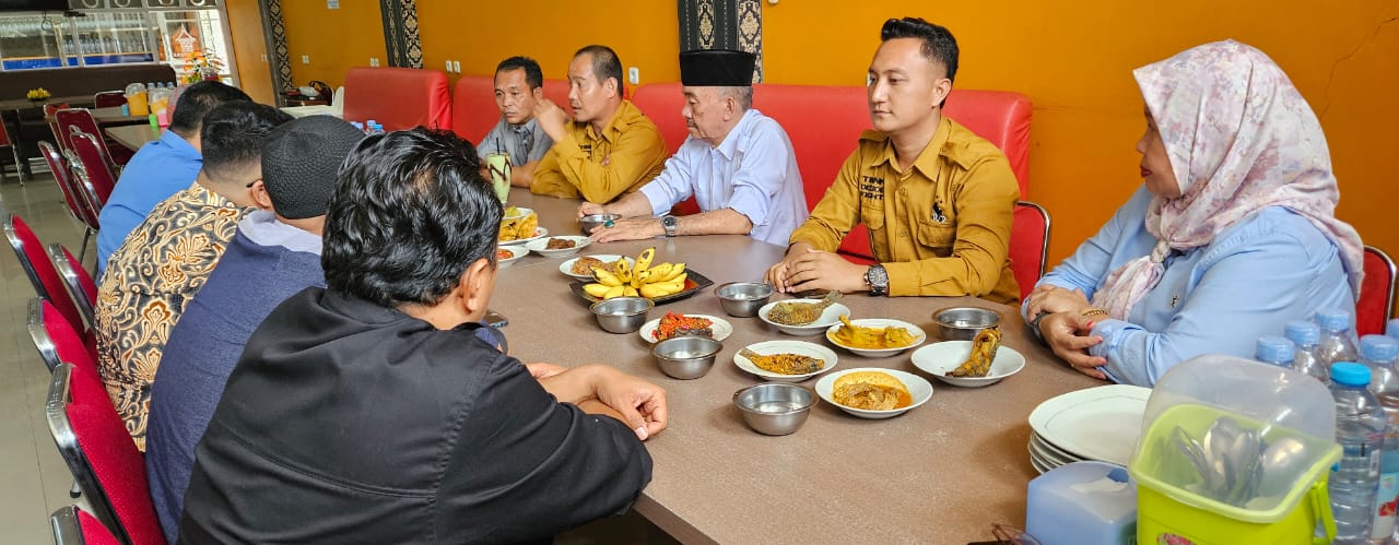 Polsek Talang Ubi Berkumpul Untuk Membahas Langkah Strategis Dalam Menjaga kerukunan Umat Beragama, Selengkapnya buka Link di 👇👇