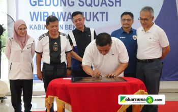 Pj Bupati Bekasi Resmikan Gedung Squash Wibawa Mukti