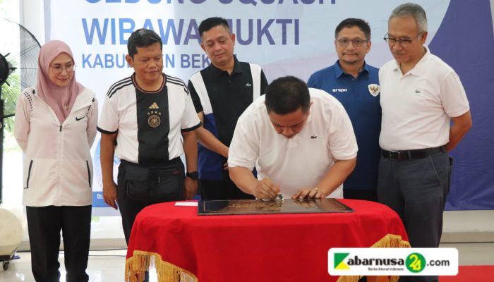 Pj Bupati Bekasi Resmikan Gedung Squash Wibawa Mukti