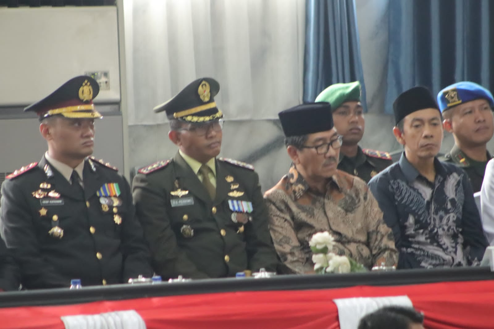 Kapolres AKBP Deddy Kurniawan Hadiri Rapat Paripurna Pengumuman dan Penetapan Bupati dan Wakil Bupati Terpilih Kabupaten lampung utara