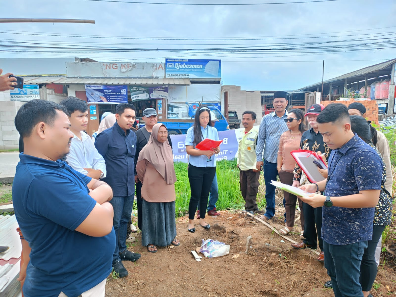 Gugatan Sengketa Lahan Perumahan Villa Kencana Arayan Group,oleh Ahli Waris Goeteng Berlanjut Sidang Lapangan