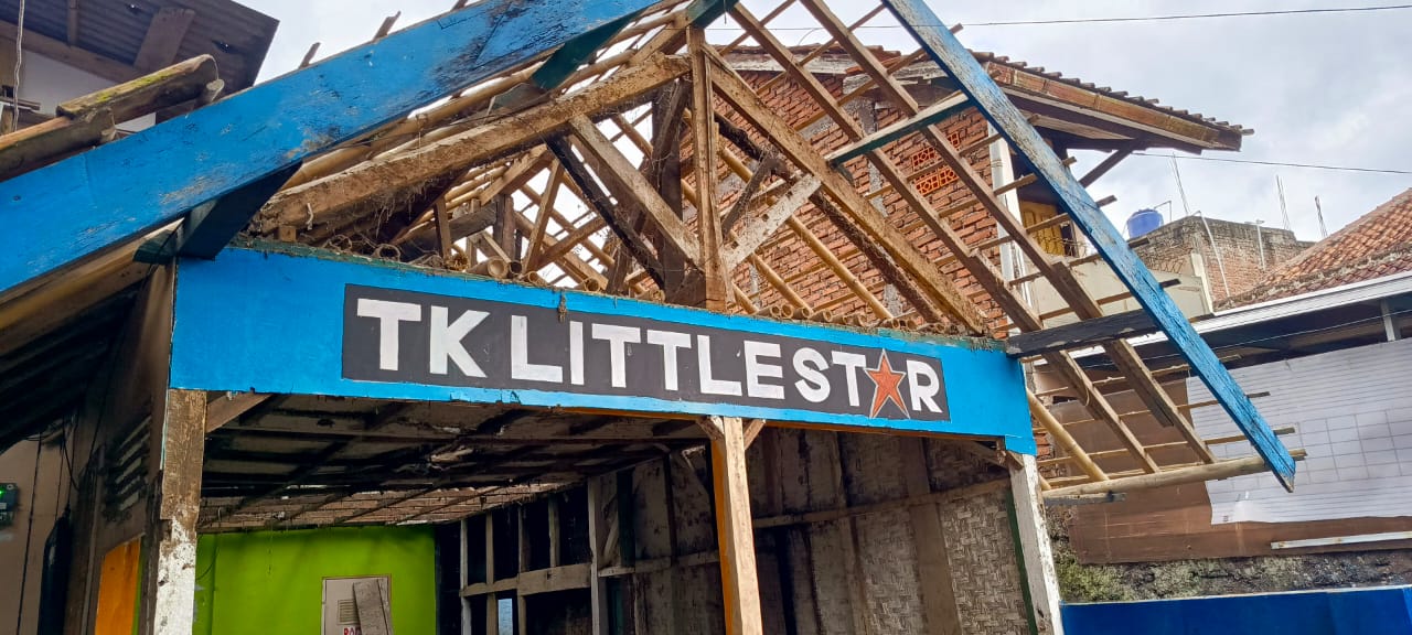 Taman Kanak-Kanak Litle Star Mendapatkan Bantuan Dari Dana Hibah Provinsi