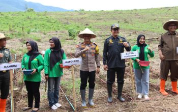 Polres Bondowoso Laksanakan Penanaman Jagung Serentak di Lahan 1 Juta Hektar