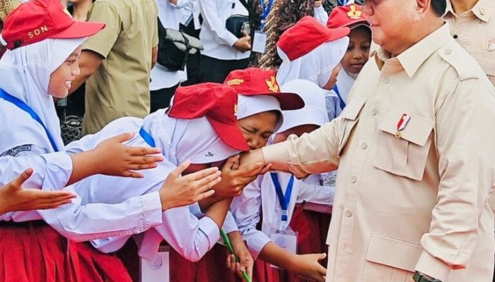 Presiden Prabowo Targetkan Seluruh Anak Dapat Akses Makan Bergizi Gratis pada Akhir 2025