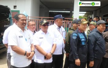 Pemerintah Kabupaten Bekasi Dampingi Komisi IV DPR RI Tinjau Perairan Paljaya