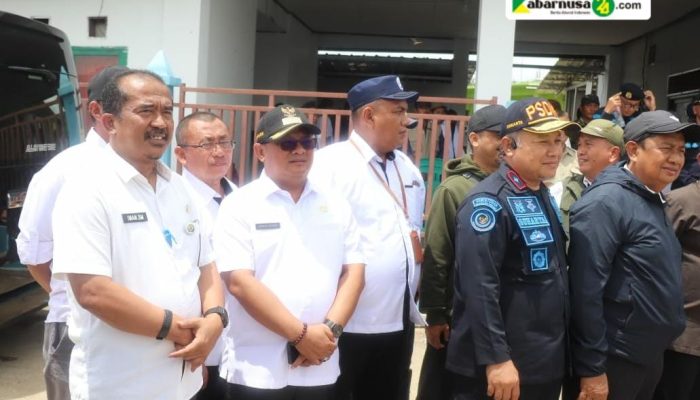 Pemerintah Kabupaten Bekasi Dampingi Komisi IV DPR RI Tinjau Perairan Paljaya