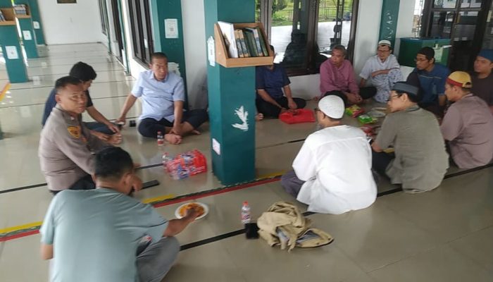 Rencana Bangun Masjid, Polsek Cikarang Pusat dan DKM Masjid AT – Tauhid Adakan Rapat Bersama