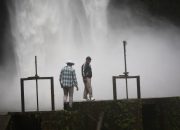 Pj Bupati Garut Sambangi Curug Sanghyang Taraje : Ini adalah Wisata Terbaik