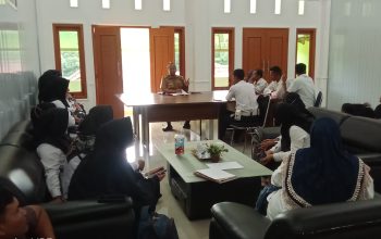 Puluhan Tenaga Pengajar Honorer dan Pegawai Honor Dishub, Geruduk Kantor BKPSDM PALI