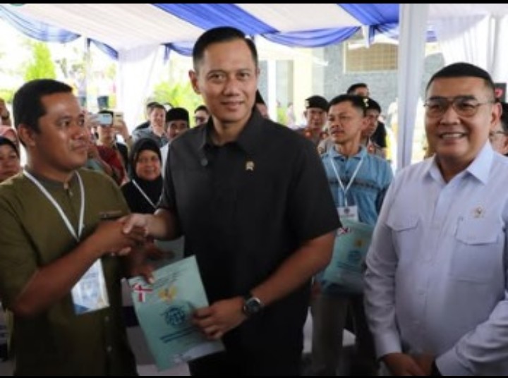 Kementerian Agraria dan Tata Ruang/Badan Pertanahan Nasional (ATR/BPN) terus memperkuat komitmennya untuk memastikan bahwa setiap warga negara memiliki hak atas kepastian hukum