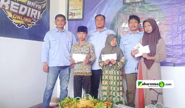 Santunan Yatim Piatu yang digelar DPC Pro Garda Indonesia Bersatu (PROGIB)