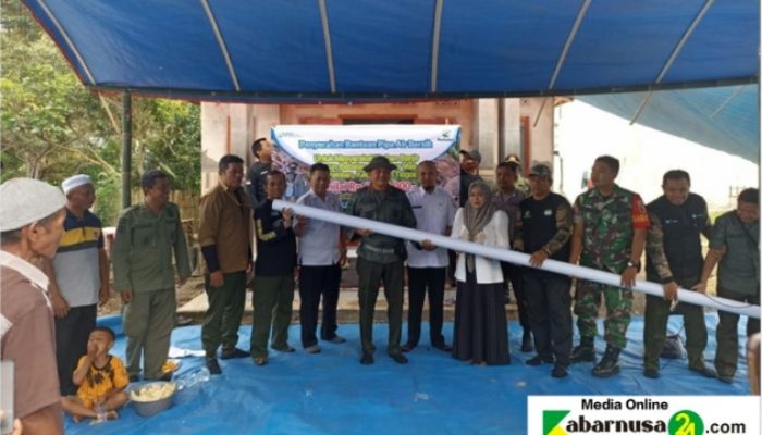 ADM Perum Perhutani Bondowoso Beri Bantuan Pipa Air