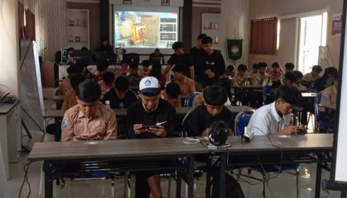 SMAKENSA Gelar Lomba Mobile legends