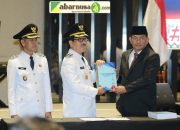 Gubernur Lampung Pimpin Sertijab Pj, Bupati Lampung Utara Dengan Bupati Terpilih  DR, IR, Hamartoni Ahadis, M,Si., Dan Romli, S,Kom,.,S.H.,M.M.