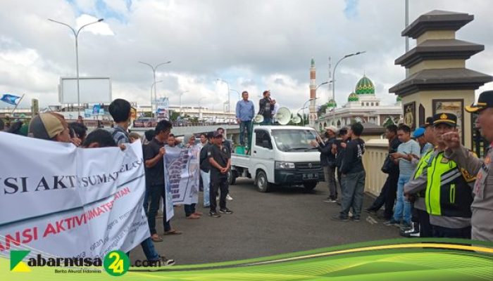 Tuntut Profesionalisme Penegakan Hukum, Aliansi Aktivis Sumsel Geruduk Polda