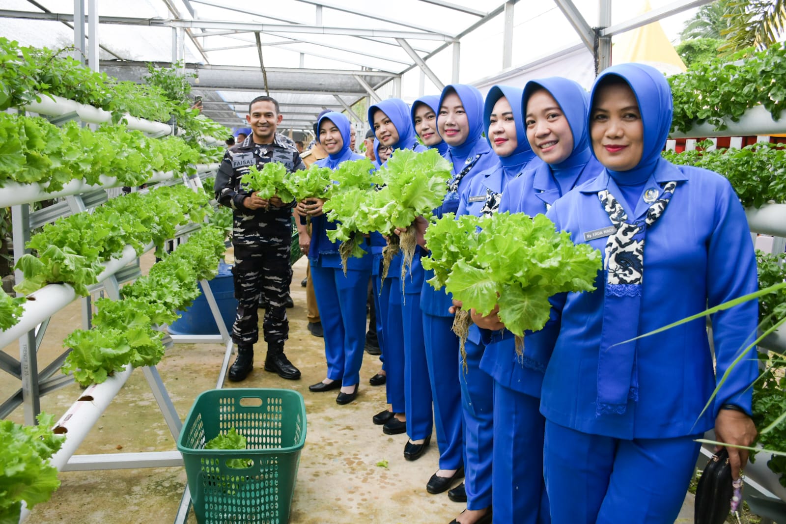 Danlanal Palembang Ikuti Ketahanan Pangan Serentak di Rumdis Arafuru