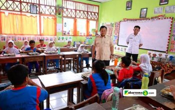 Presiden Prabowo Subianto Tinjau Pelaksanaan Makan Bergizi Gratis di Jakarta