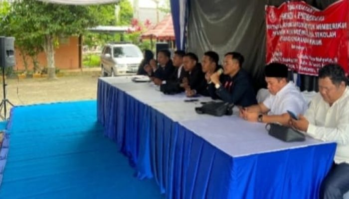 Usai Berikan Penyuluhan Hukum Kepada Siswa SMKN 4 Palembang, ini ungkapnya Adv Desri Nago