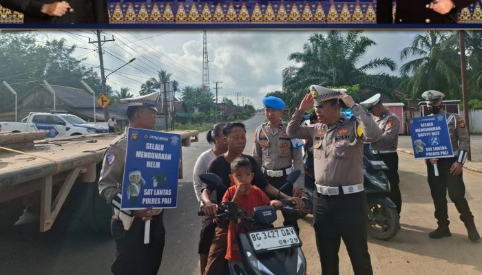 SATLANTAS POLRES PALI GELAR OPERASI KESELAMATAN MUSI 2025 DI SIMPANG TAIS, TINGKATKAN KESADARAN BERLALU LINTAS