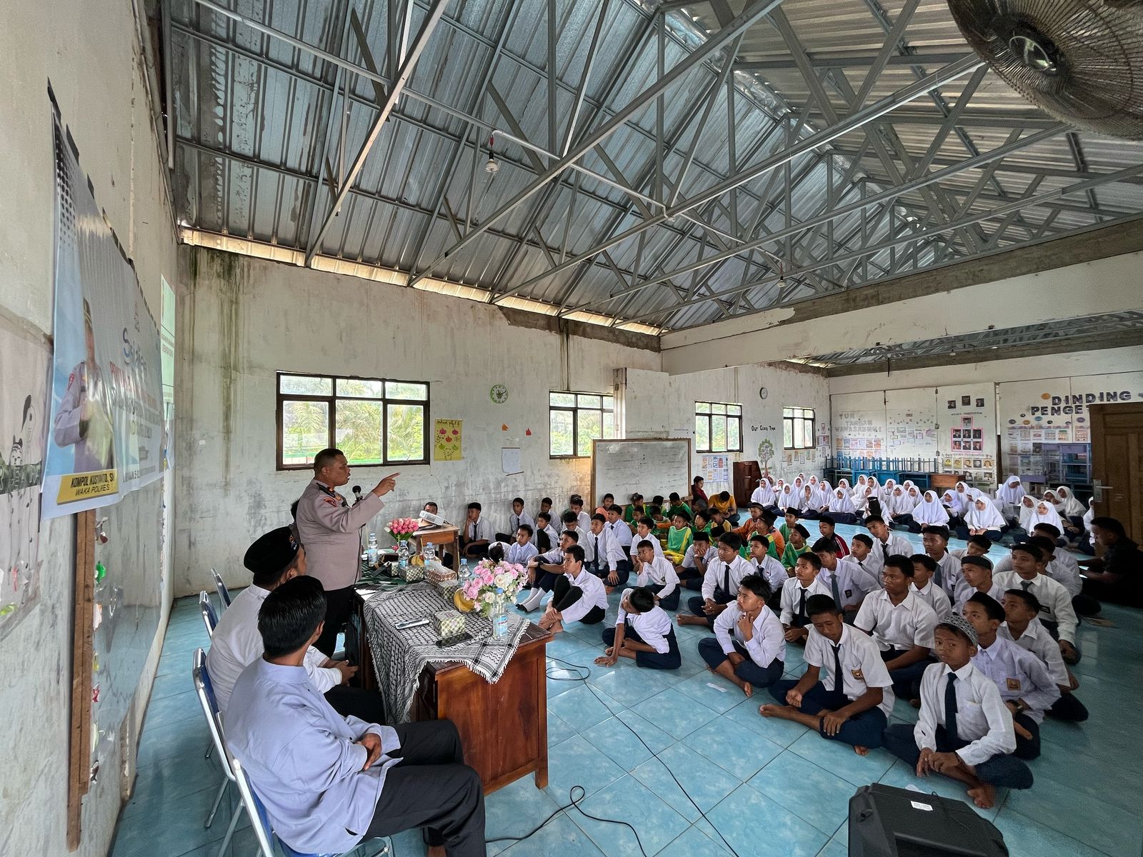 Sosialisasi Bahaya Narkoba dan Penerimaan Polri di Pondok Pesantren Qolbun Salim oleh Polres PALI