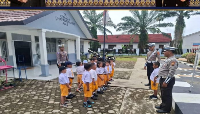 Polres PALI Tanamkan Kesadaran Berlalu Lintas pada Anak-Anak TK Bhayangkari