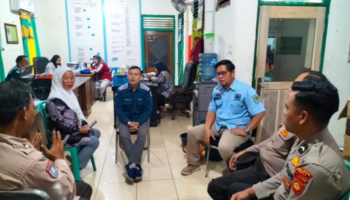 Kegiatan Jumat Curhat Kasat Binmas Polres PALI: Mendengar Aspirasi Warga Desa Kota Baru untuk Meningkatkan Keamanan