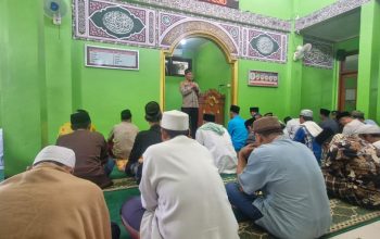 Kapolsek Serang Baru Giat Sholat Jum'at dan Sampaikan Pesan Kamtibmas Jelang Bulan Ramadhan