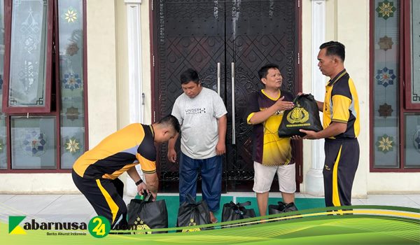 Personel polda Sumsel melaksanakan kegiatan bakti ramadhan di berbagai masjid@Kabarnusa24.com