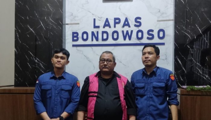 Mantan Wabup Bondowoso Dijebloskan Ke Lapas