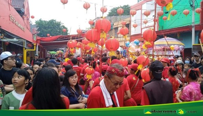 Ribuan Warga Karawang Saksikan Festival Budaya Cap Go Meh 2576 tahun 2025