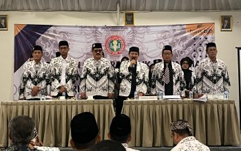 Hamdani Terpilih Secara Aklamasi sebagai Ketua PGRI Kabupaten Bekasi