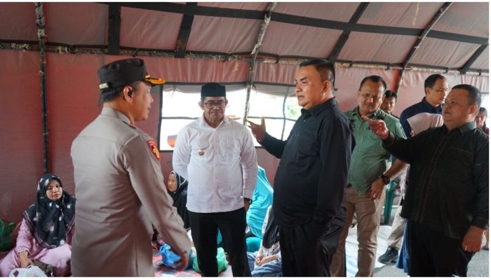 Pemkab Aceh Tenggara Menyerahkan Bantuan kepada korban Kebakaran