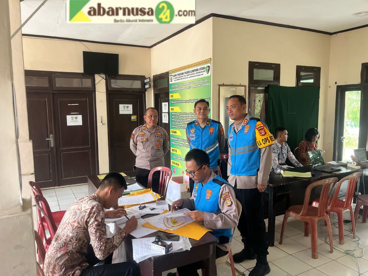 Kapolres Lampung Utara Pantau Langsung Verifikasi Berkas Penerimaan Calon Anggota Polri 2025