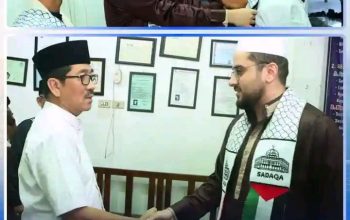 Bupati Lampung Utara,Dr, Ir, H. Hamartoni Ahadis, M.SI  Kedatangan  Ulama dari Palestina