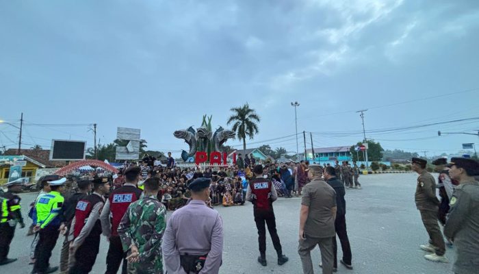 Polsek Talang Ubi Bersama Polres PALI, Sat Brimob Yon D PALI, Koramil 404/03 PALI, dan Sat Pol PP PALI Menggelar Patroli Subuh Gabungan