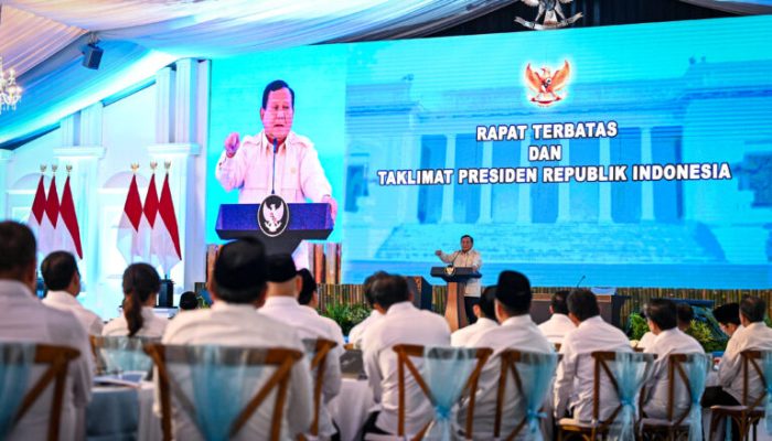 Pimpin Rapat Terbatas di Istana, Presiden Prabowo Fokuskan pada Pendidikan hingga Ekonomi Desa