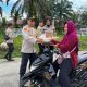 Polsek Penukal Abab Bagikan Takjil Gratis, Wujud Kepedulian di Bulan Suci Ramadhan