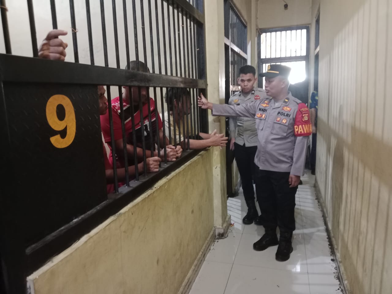 IPDA A.Wadi Harpa Laksanakan Pemeriksaan Tahanan di Polres PALI, Pastikan Kondisi Aman dan Sehat