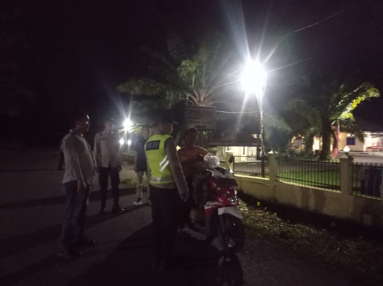 Polsek Tanah Abang Gelar Operasi SOC, Perkuat Stabilitas Keamanan di Akhir Pekan