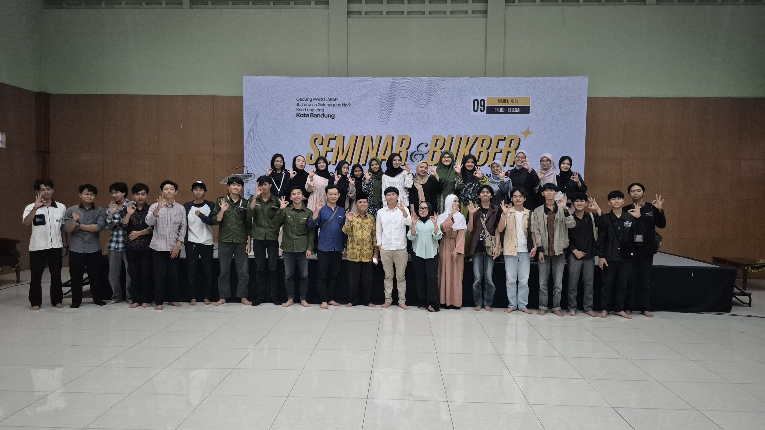 Forum Mahasiswa Toleransi Bersama Kota Bandung (FMTB) Gelar Seminar & Buka Bersama Bertema: Penguatan Karakter Wawasan Kebangsaan Dan Moderasi Beragama Sebagai Senjata Melawan Radikalisme Dan Intoleransi Di Kota Bandung