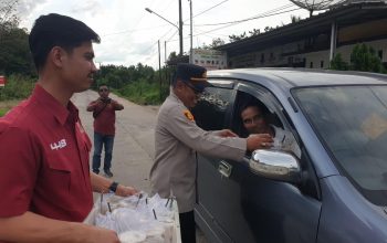 Polsek Penukal Abab Gelar “Ramadhan Barokah Berbagi Takjil” sebagai Wujud Kepedulian Sosial